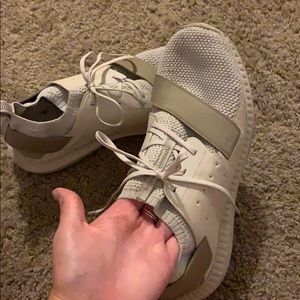 Under Armour tan athletic shoes